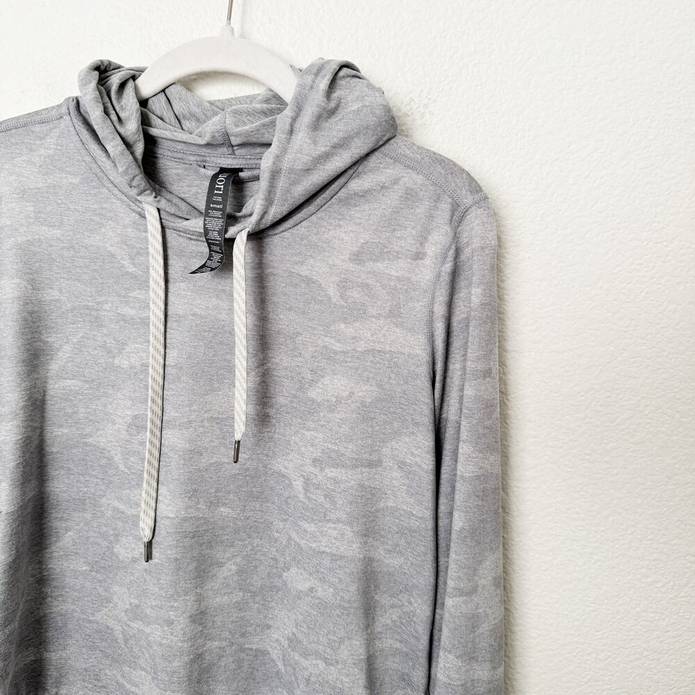 [Vuori] Pale Heather Camo Gray Halo Essential Hoodie Cropped Sweatshirt Sz Small - Picture 9 of 10